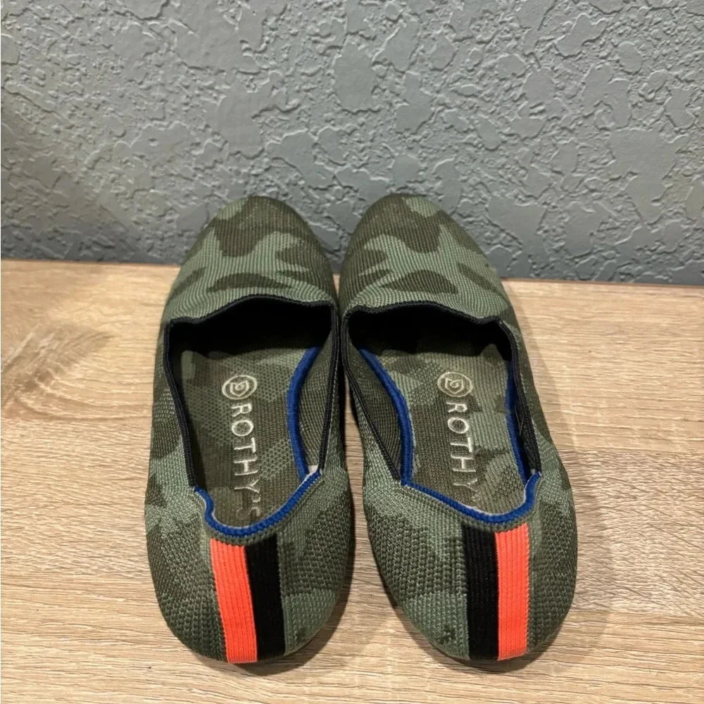 EUC Rothy’s The loafer Olive Camo Sz 6.5